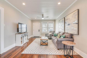 4 Mi to Moody Gardens Galveston Home with Grill